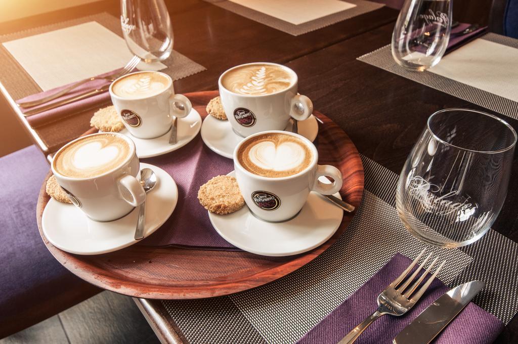 Hotel Figa Plewiska Екстериор снимка