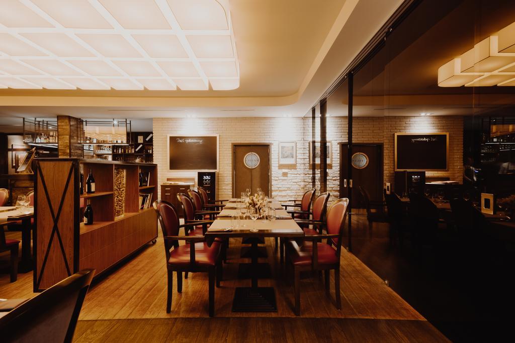 Hotel Figa Plewiska Екстериор снимка